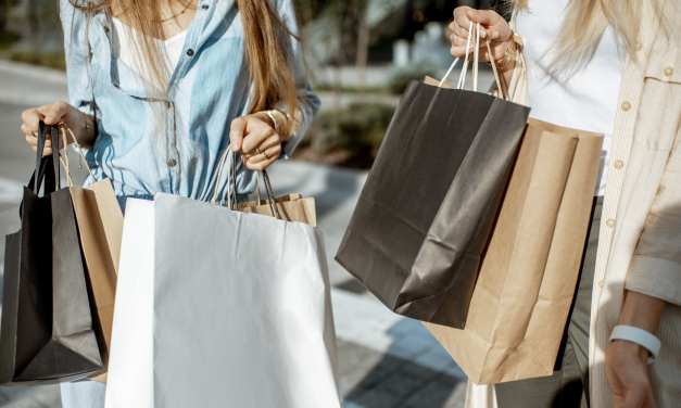Pourquoi les consommateurs préfèrent-ils toujours aller en magasin ?